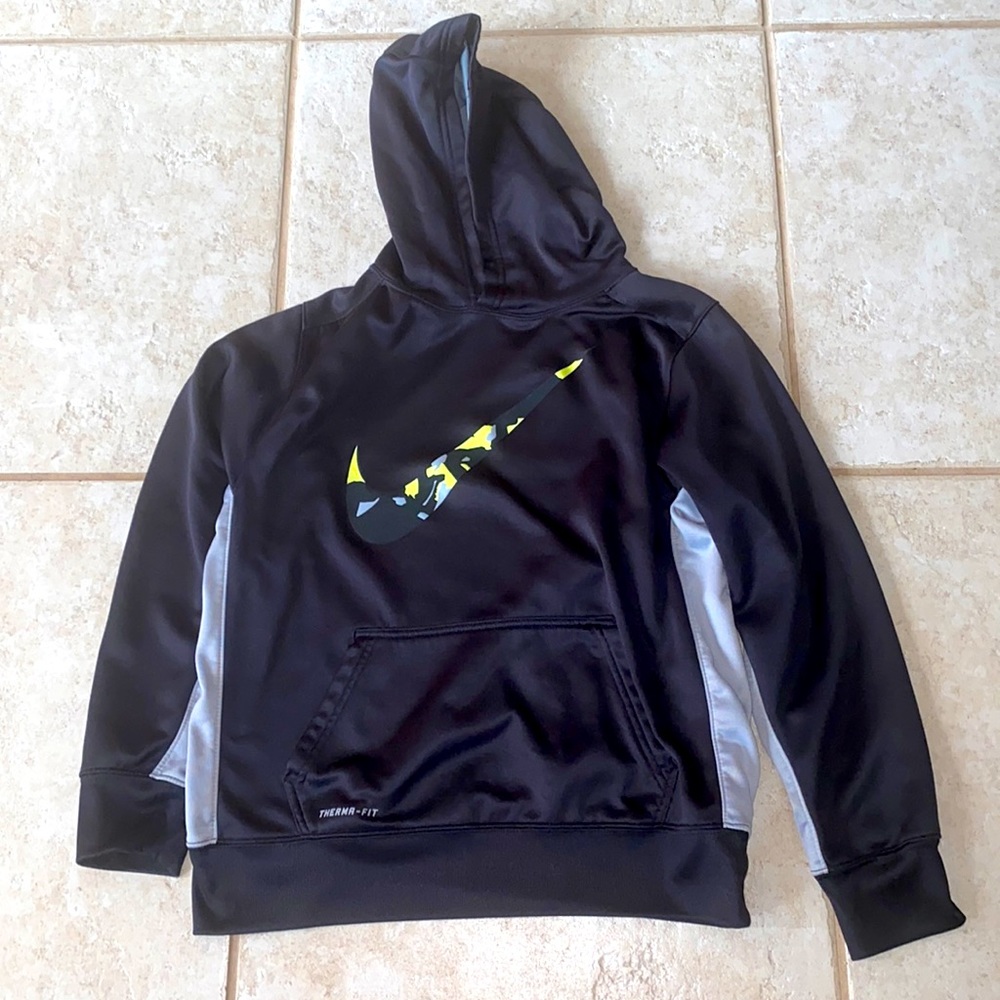 Boys Nike black hoodie size XL